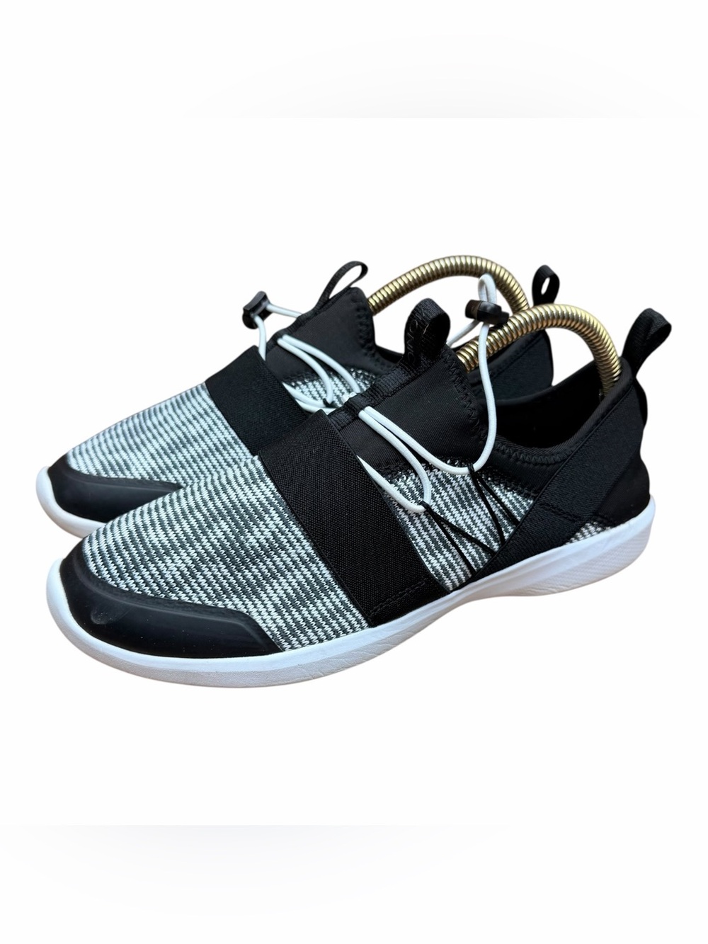 Vionic Alaina Women's size 9.5 Active Sneaker Black/White Comfort Shoe
